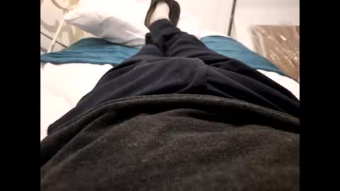 Snapshot of thicksingarters chatting on 12-12-24, 02:04 thicksingarters online show from 12-12-24, 02:04