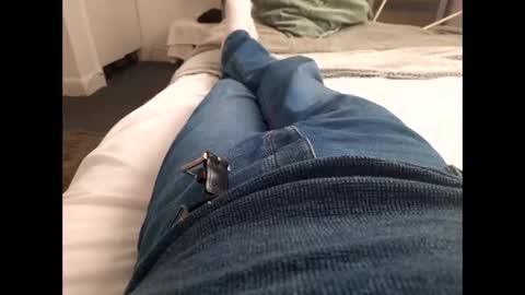 Snapshot of thicksingarters chatting on 09-24-25, 04:32 thicksingarters online show from 09-24-25, 04:32