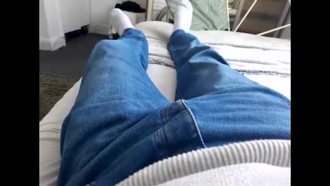 Snapshot of thicksingarters chatting on 09-28-25, 01:05 thicksingarters online show from 09-28-25, 01:05