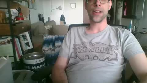 thickty online show from 04-23-26, 10:34