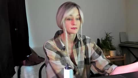 thief_of_hearts_ online show from 11-28-25, 10:51