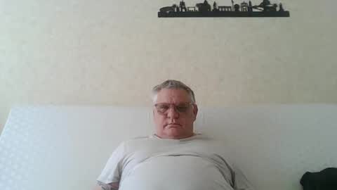 Thierrysymp online show from 05-23-26, 08:40