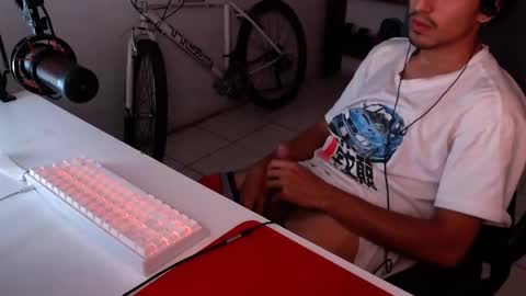 Snapshot of thieves_us chatting on 11-11-25, 08:03 thieves_us online show from 11-11-25, 08:03