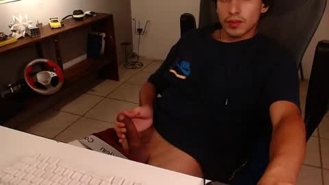 Snapshot of thieves_us chatting on 04-09-26, 04:12 thieves_us online show from 04-09-26, 04:12