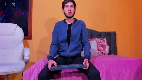 Snapshot of thiiago_tay chatting on 12-07-24, 12:56 Thiiago online show from 12-07-24, 12:56