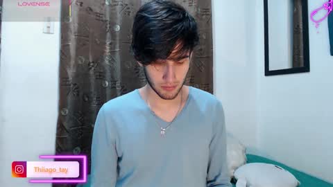 Snapshot of thiiago_tay chatting on 09-18-25, 06:37 Thiiago online show from 09-18-25, 06:37