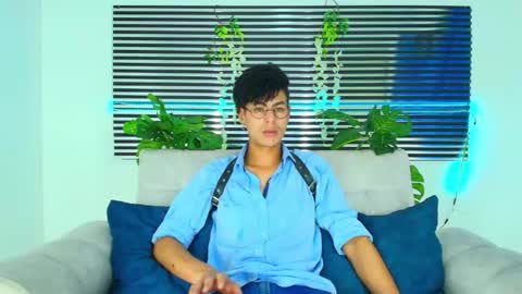 Thiago Saenzz online show from 02-02-26, 01:32