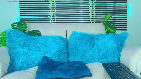 Thiago Saenzz online show from 04-27-26, 05:44