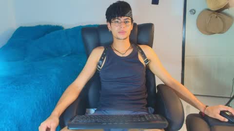 Snapshot of thiiagosaeenz chatting on 05-31-26, 06:09 Thiago Saenzz online show from 05-31-26, 06:09