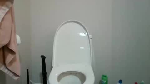 Snapshot of thimeo862 chatting on 01-09-26, 05:04 thimeo862 online show from 01-09-26, 05:04