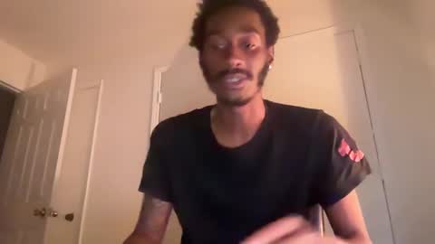 Snapshot of thirdlegkenny chatting on 11-17-25, 02:50 thirdlegkenny online show from 11-17-25, 02:50