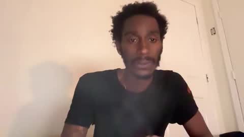 Snapshot of thirdlegkenny chatting on 11-18-25, 03:45 thirdlegkenny online show from 11-18-25, 03:45