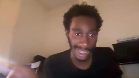 Snapshot of thirdlegkenny chatting on 11-19-25, 01:49 thirdlegkenny online show from 11-19-25, 01:49