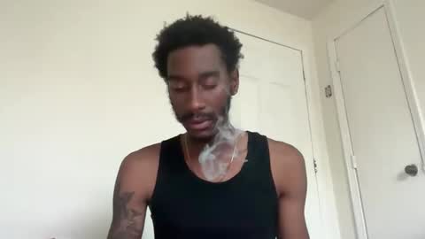 Snapshot of thirdlegkenny chatting on 11-22-25, 04:50 thirdlegkenny online show from 11-22-25, 04:50