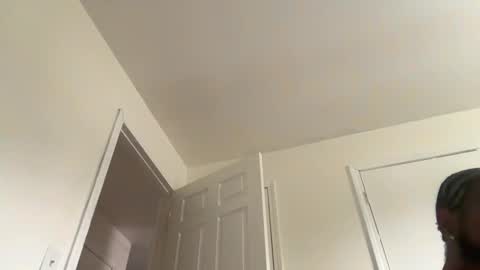 Snapshot of thirdlegkenny chatting on 12-02-25, 07:20 thirdlegkenny online show from 12-02-25, 07:20