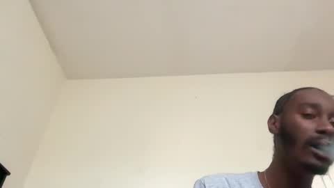 Snapshot of thirdlegkenny chatting on 12-03-25, 01:31 thirdlegkenny online show from 12-03-25, 01:31