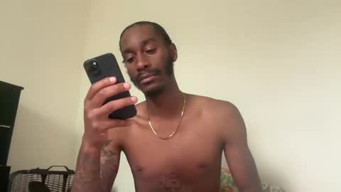 Snapshot of thirdlegkenny chatting on 12-04-25, 02:37 thirdlegkenny online show from 12-04-25, 02:37