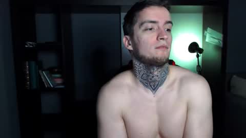 Snapshot of this_is_andy chatting on 02-10-25, 01:35 Andy online show from 02-10-25, 01:35