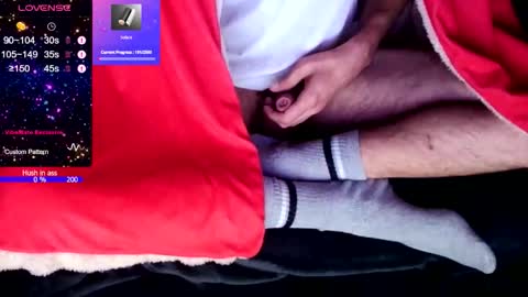 Snapshot of thom610 chatting on 10-14-25, 06:31 ThomaSan online show from 10-14-25, 06:31