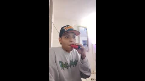 thomas27f online show from 10-23-25, 02:44