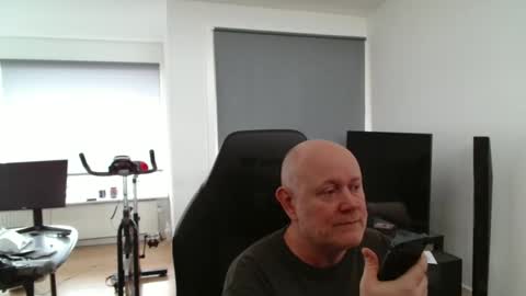 Snapshot of thomas315627 chatting on 04-03-26, 10:13 thomas315627 online show from 04-03-26, 10:13