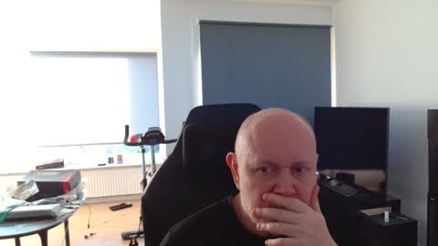 Snapshot of thomas315627 chatting on 04-25-26, 05:54 thomas315627 online show from 04-25-26, 05:54