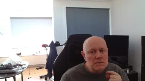 Snapshot of thomas315627 chatting on 04-29-26, 01:15 thomas315627 online show from 04-29-26, 01:15