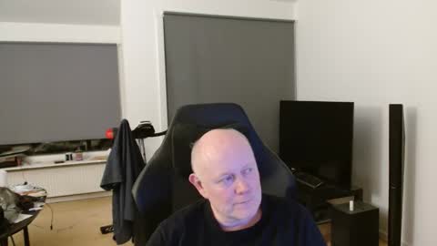 Snapshot of thomas315627 chatting on 05-06-26, 09:31 thomas315627 online show from 05-06-26, 09:31
