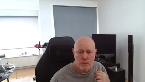 Snapshot of thomas315627 chatting on 05-14-26, 11:39 thomas315627 online show from 05-14-26, 11:39
