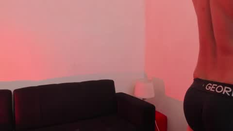 Thomas Brandon online show from 04-19-26, 01:49