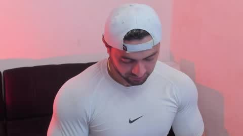 Thomas Brandon online show from 04-23-26, 01:29