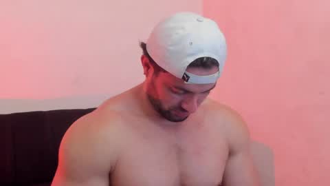 Thomas Brandon online show from 04-25-26, 01:08