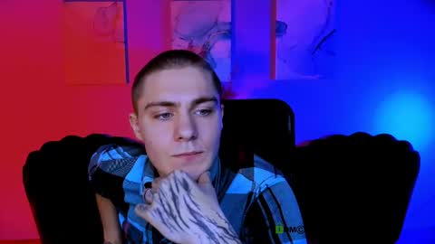 Snapshot of thomas_crow chatting on 11-28-25, 09:56 thomas_crow online show from 11-28-25, 09:56