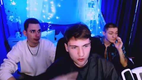 Snapshot of thomas_crow chatting on 12-03-25, 08:18 thomas_crow online show from 12-03-25, 08:18