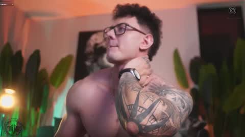 Snapshot of thomas_falcon1 chatting on 11-27-25, 11:29 Thomas Falcon online show from 11-27-25, 11:29