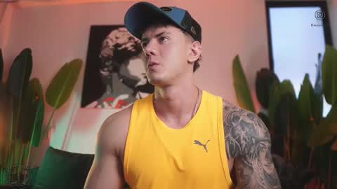 Snapshot of thomas_falcon1 chatting on 11-29-25, 10:35 Thomas Falcon online show from 11-29-25, 10:35