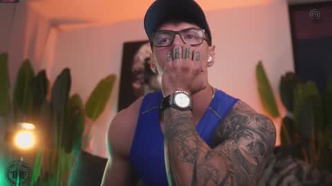 Snapshot of thomas_falcon1 chatting on 12-01-25, 10:59 Thomas Falcon online show from 12-01-25, 10:59