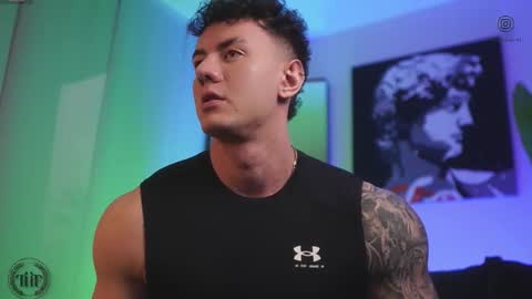 Snapshot of thomas_falcon1 chatting on 12-15-25, 10:58 Thomas Falcon online show from 12-15-25, 10:58