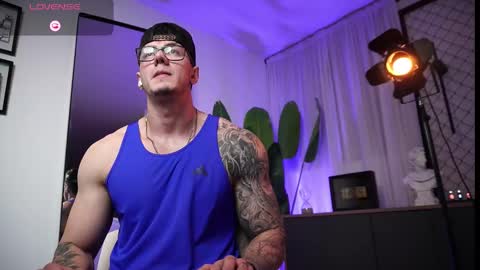 Thomas Falcon online show from 02-12-26, 11:44