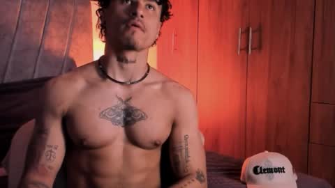 Snapshot of thomas_fit1 chatting on 09-21-25, 11:39 Thomas 3 JUST STAY AND BE MY LAST LOVE online show from 09-21-25, 11:39