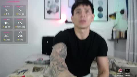 Snapshot of thomas_hot369 chatting on 04-09-26, 02:33 thomas_hot369 online show from 04-09-26, 02:33