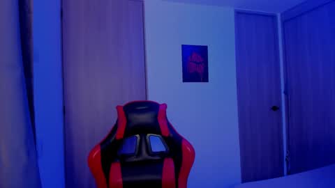 Thomas online show from 09-12-25, 02:44