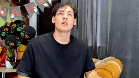 thomas_lester online show from 10-24-25, 06:04