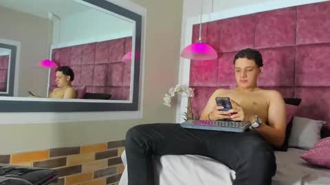 Snapshot of thomas_may4rs chatting on 01-16-25, 04:28 ---Thomas--- online show from 01-16-25, 04:28