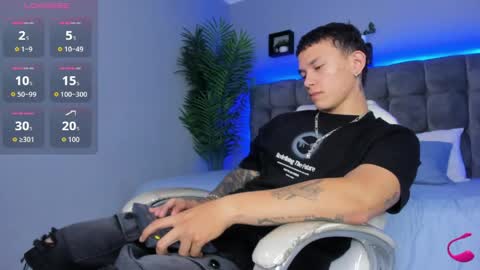 Snapshot of thomas_moon_ chatting on 03-30-26, 02:29 Thomas online show from 03-30-26, 02:29