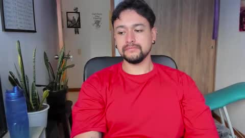 Snapshot of thomas_rol chatting on 12-16-25, 06:35 Thomas online show from 12-16-25, 06:35