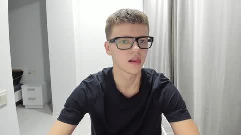 Tomas online show from 12-11-24, 04:28