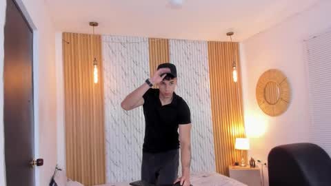 Thomas online show from 10-22-25, 11:21