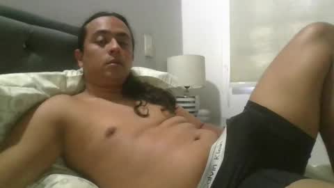 Snapshot of thomasbbc25 chatting on 01-30-25, 05:39 Thomas online show from 01-30-25, 05:39