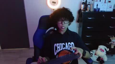 VALERIA online show from 10-28-25, 06:54